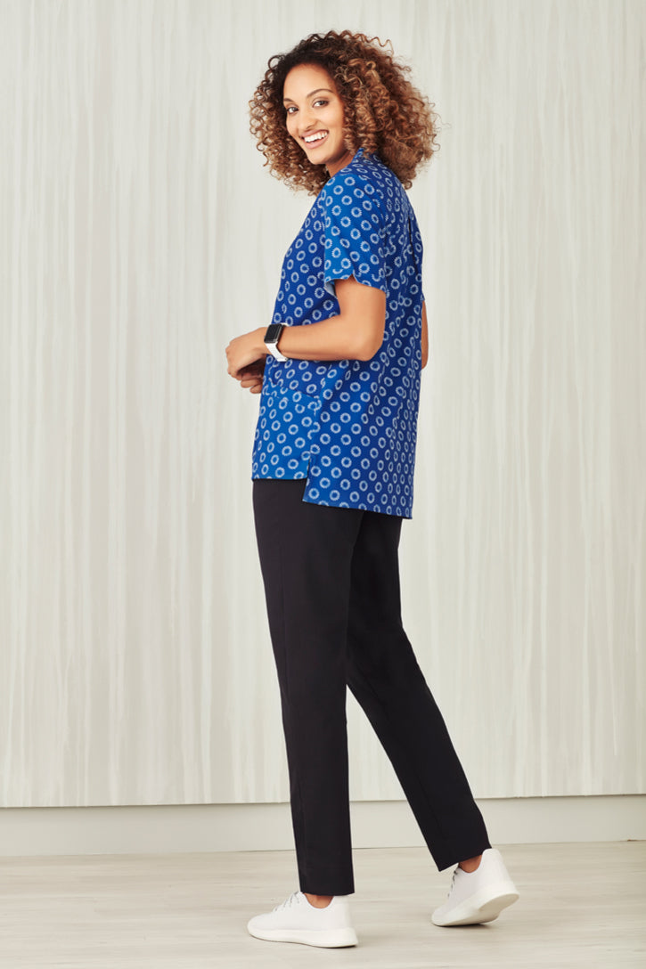 BIZ CARE WOMENS FLORENCE DAISY PRINT TUNIC CS950LS